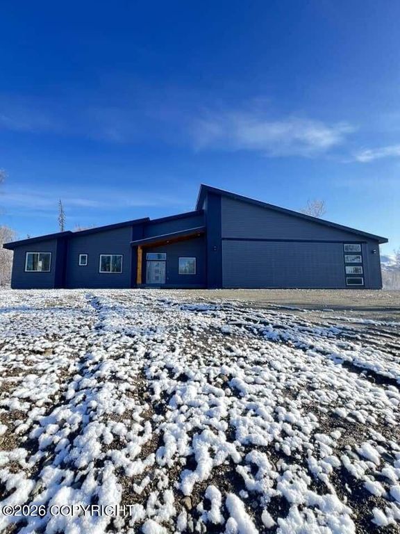 7675 W Vecera Drive, Wasilla, AK 99623