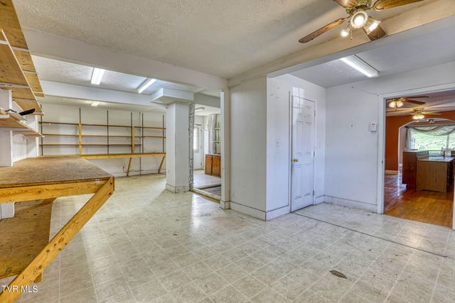 812 East Main Street, Rogersville, TN 37857