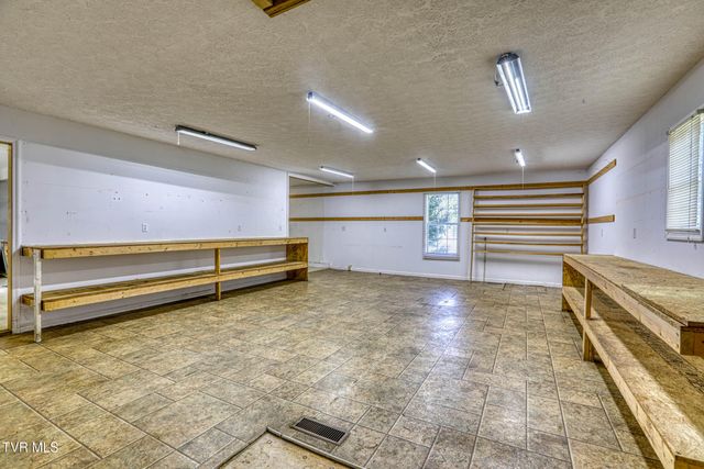 812 East Main Street, Rogersville, TN 37857