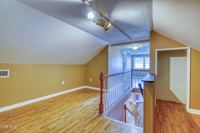812 East Main Street, Rogersville, TN 37857