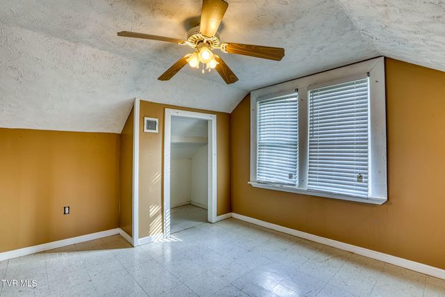 812 East Main Street, Rogersville, TN 37857