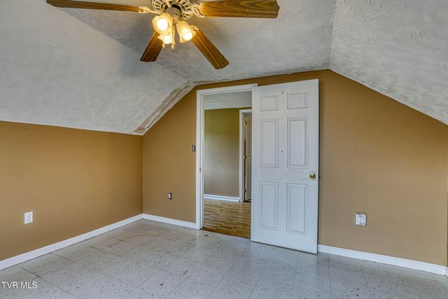 812 East Main Street, Rogersville, TN 37857