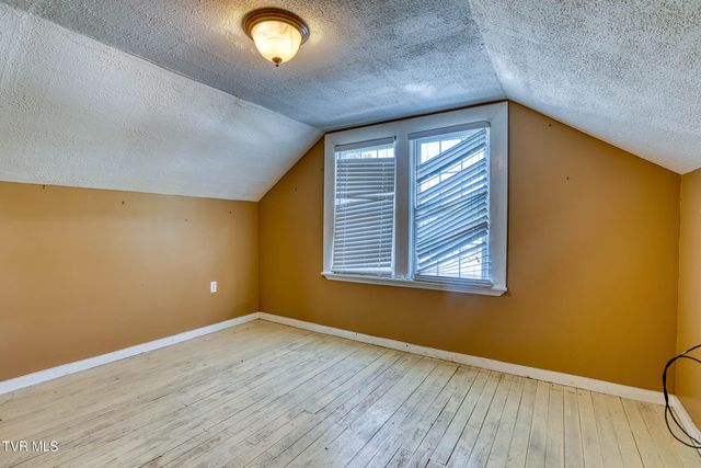 812 East Main Street, Rogersville, TN 37857