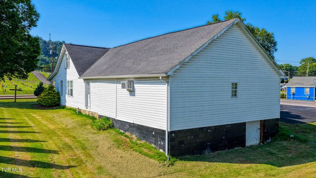 812 East Main Street, Rogersville, TN 37857