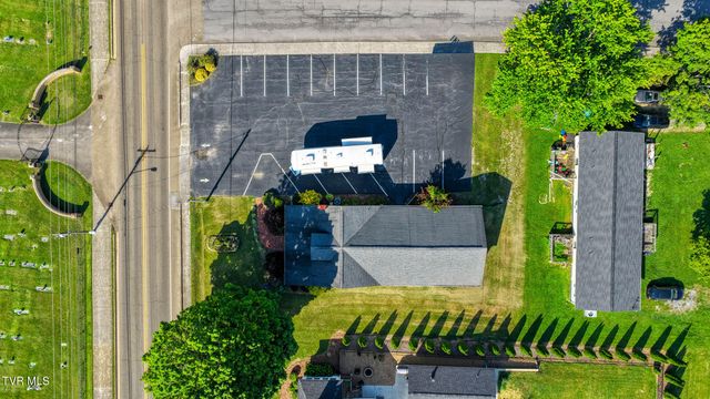 812 East Main Street, Rogersville, TN 37857
