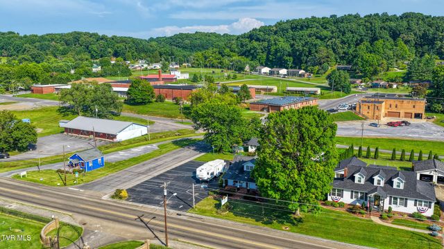 812 East Main Street, Rogersville, TN 37857