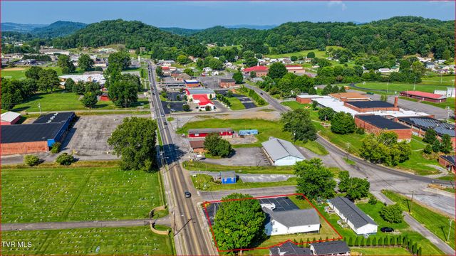 812 East Main Street, Rogersville, TN 37857