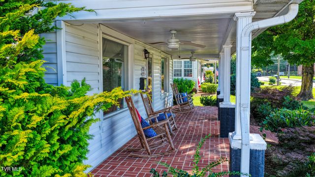 812 East Main Street, Rogersville, TN 37857