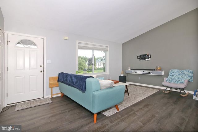 81 E BROOKFIELD, Lebanon, PA 17046