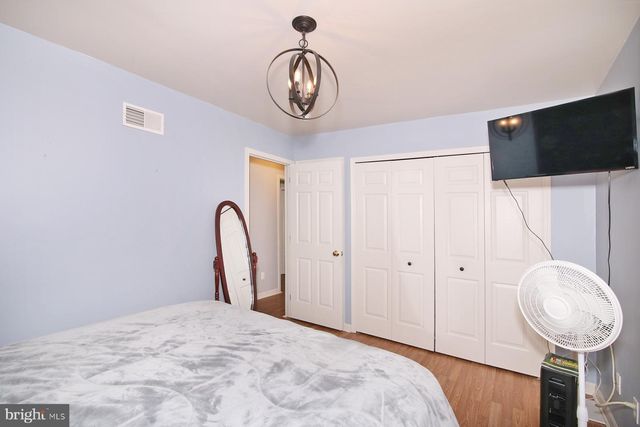 81 E BROOKFIELD, Lebanon, PA 17046