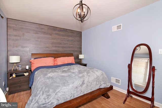 81 E BROOKFIELD, Lebanon, PA 17046