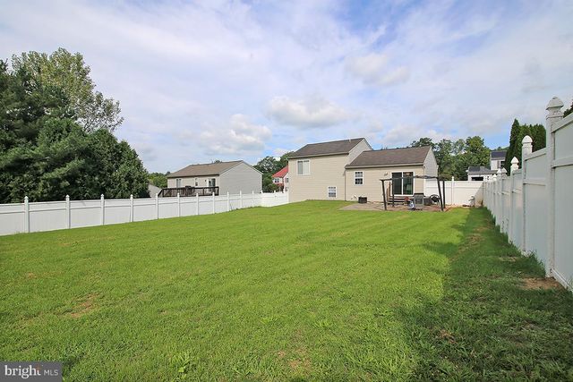 81 E BROOKFIELD, Lebanon, PA 17046