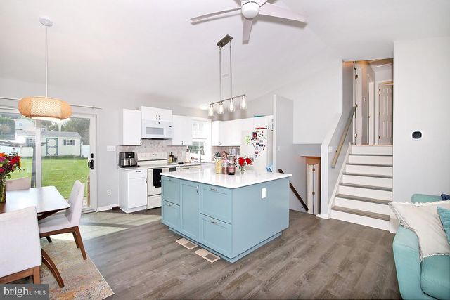 81 E BROOKFIELD, Lebanon, PA 17046