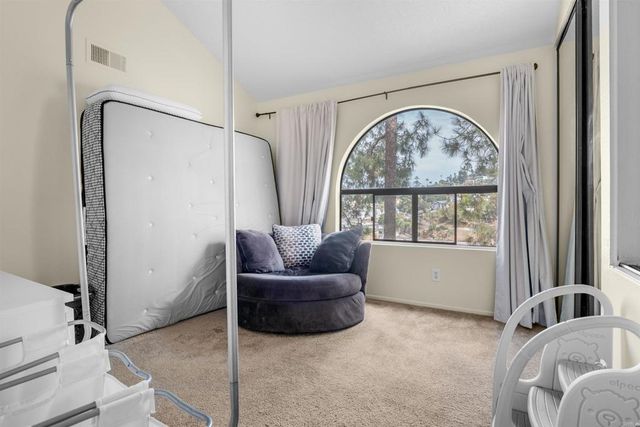 7940 University Avenue 22, La Mesa, CA 91942