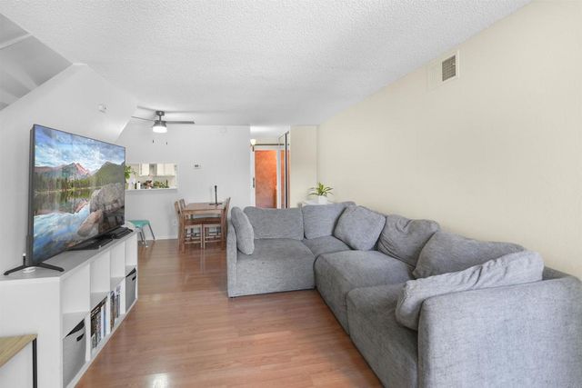 7940 University Avenue 22, La Mesa, CA 91942
