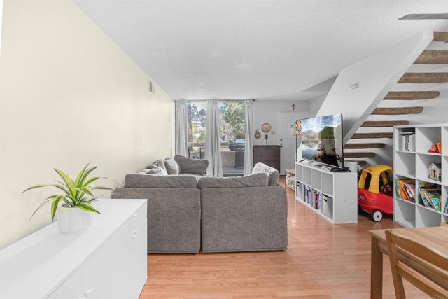 7940 University Avenue 22, La Mesa, CA 91942