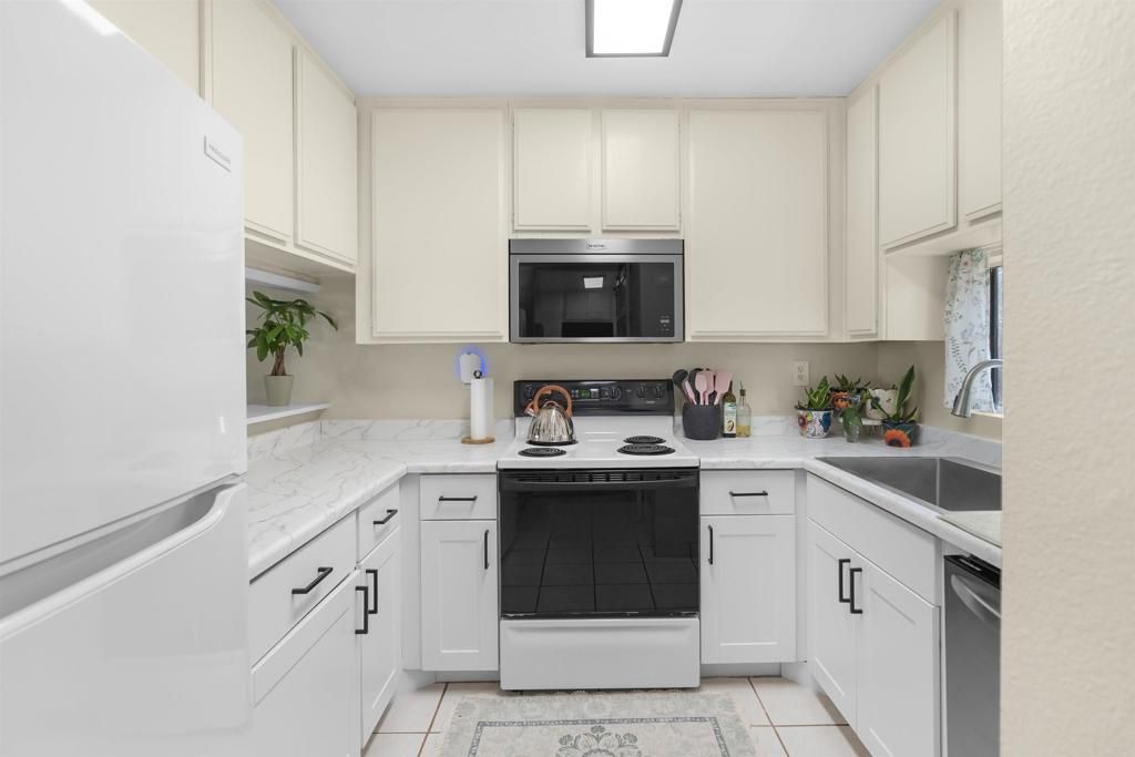 7940 University Avenue 22, La Mesa, CA 91942
