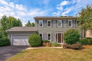 655 Blackhawk Drive, Batavia, IL 60510