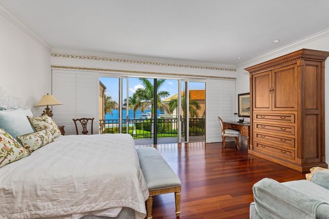 307 Everglade Avenue, Palm Beach, FL 33480