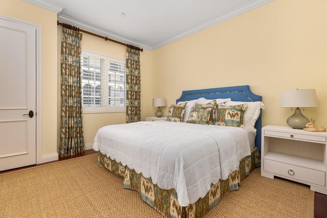 307 Everglade Avenue, Palm Beach, FL 33480