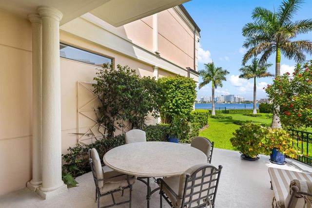 307 Everglade Avenue, Palm Beach, FL 33480