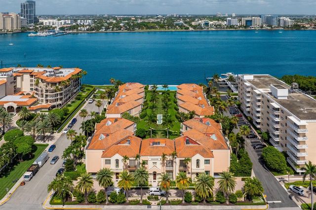 307 Everglade Avenue, Palm Beach, FL 33480
