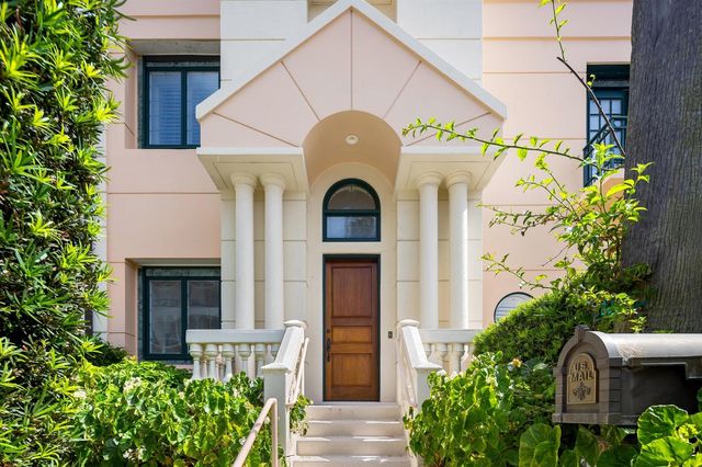 307 Everglade Avenue, Palm Beach, FL 33480