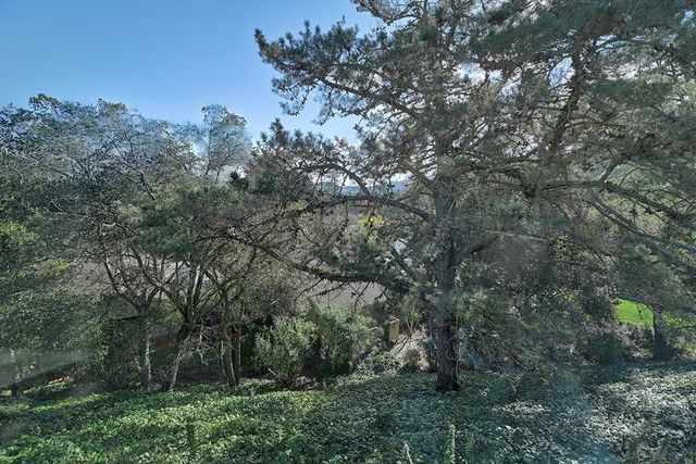 1708 Oakmont Dr 1, Walnut Creek, CA 94595