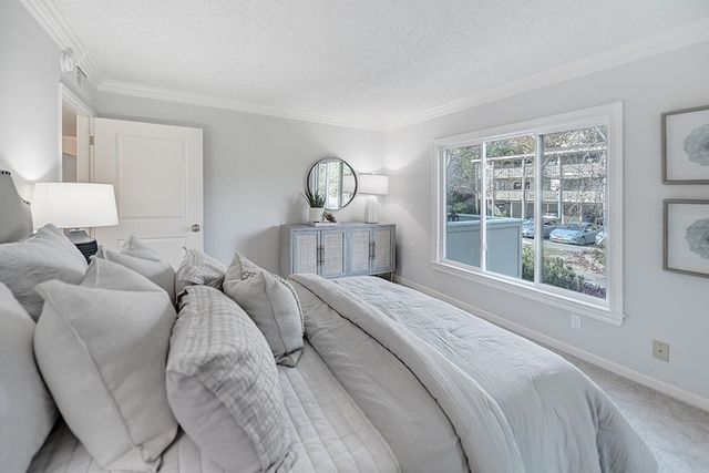 1708 Oakmont Dr 1, Walnut Creek, CA 94595