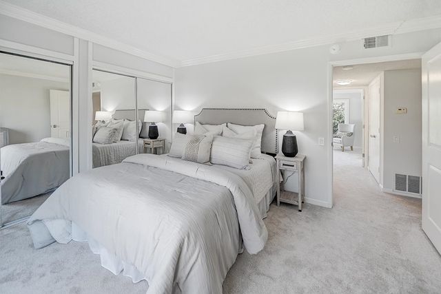 1708 Oakmont Dr 1, Walnut Creek, CA 94595