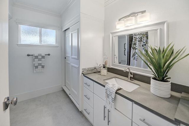 1708 Oakmont Dr 1, Walnut Creek, CA 94595