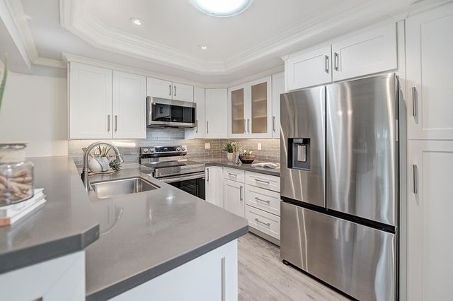 1708 Oakmont Dr 1, Walnut Creek, CA 94595