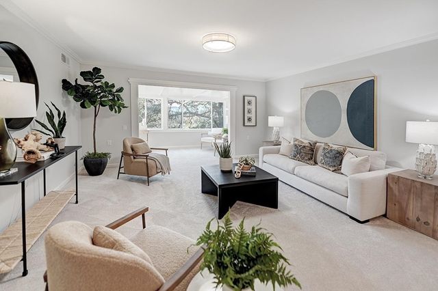 1708 Oakmont Dr 1, Walnut Creek, CA 94595