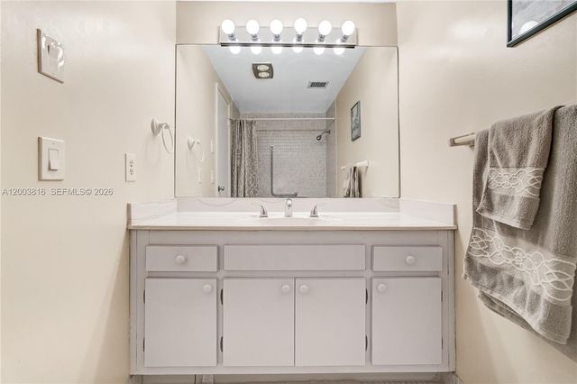 4330 Hillcrest Dr 1017 1017, Hollywood, FL 33021
