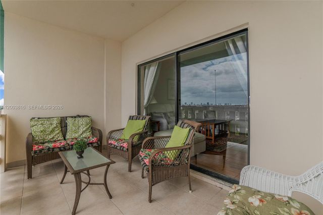 4330 Hillcrest Dr 1017 1017, Hollywood, FL 33021
