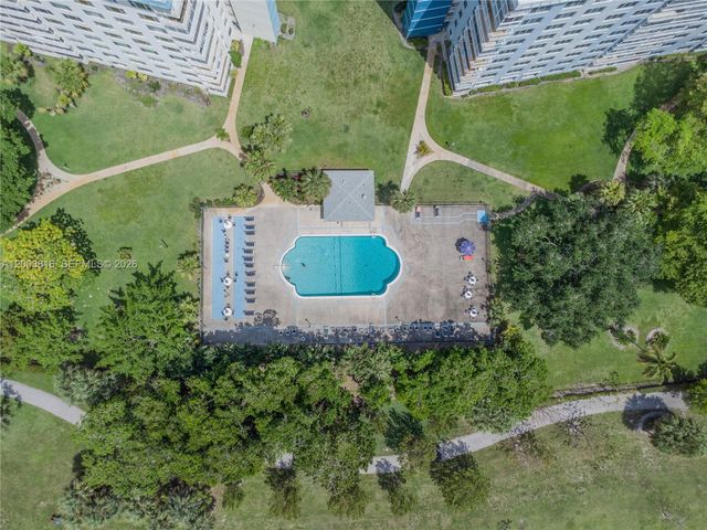 4330 Hillcrest Dr 1017 1017, Hollywood, FL 33021