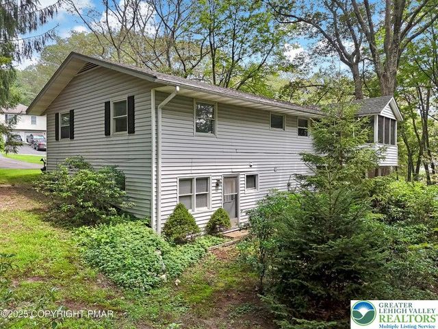 129 Winona Road, Mount Pocono Boro, PA 18344
