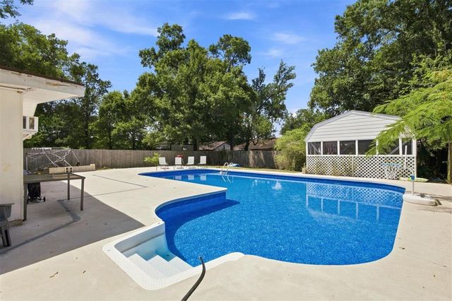 1005 Cherryhill Street, Lake Charles, LA 70607