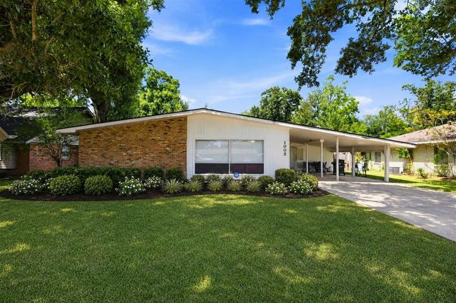 1005 Cherryhill Street, Lake Charles, LA 70607