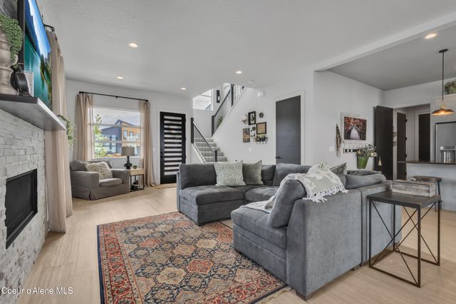 12928 N Krauss Cir, Rathdrum, ID 83858