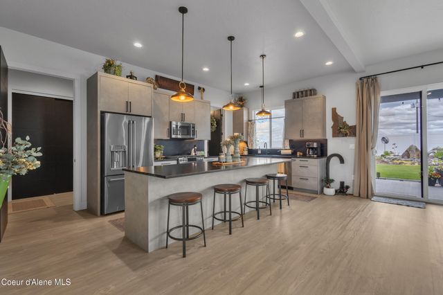 12928 N Krauss Cir, Rathdrum, ID 83858