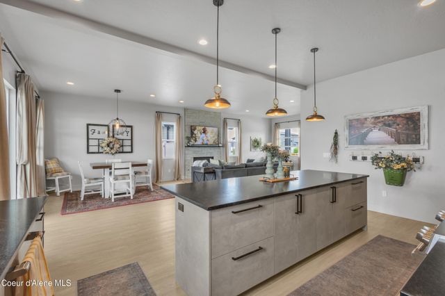 12928 N Krauss Cir, Rathdrum, ID 83858