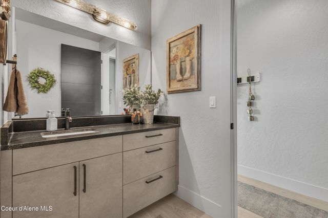 12928 N Krauss Cir, Rathdrum, ID 83858