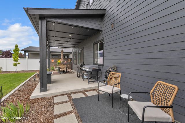 12928 N Krauss Cir, Rathdrum, ID 83858