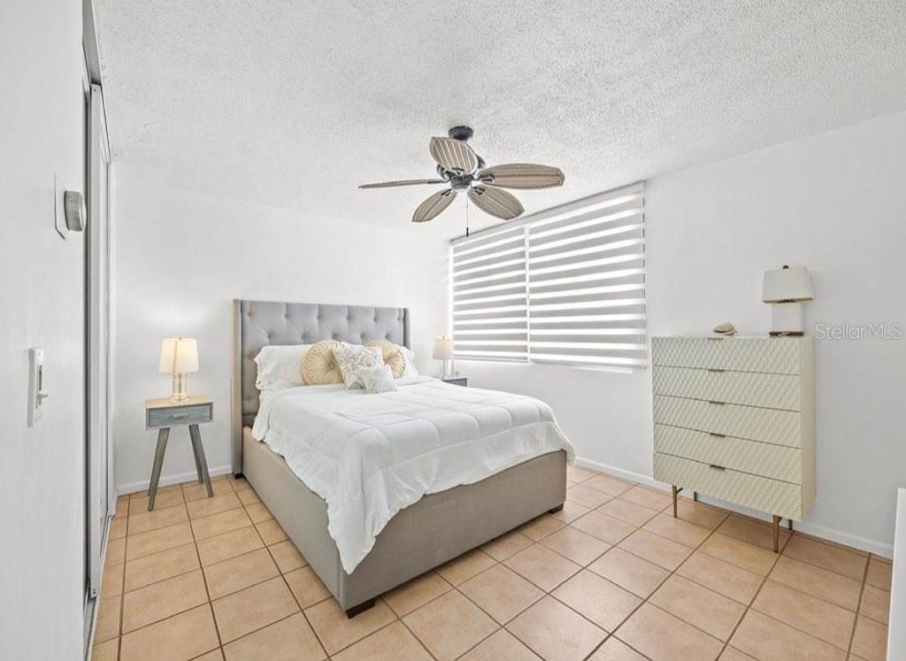 Image 7 of property listing at 3409 AVE. ISLA VERDE 501, Carolina, PR 00979