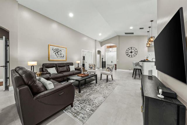 9989 Torino Drive, Lake Worth, FL 33467