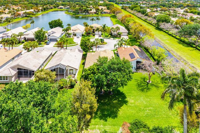 9989 Torino Drive, Lake Worth, FL 33467