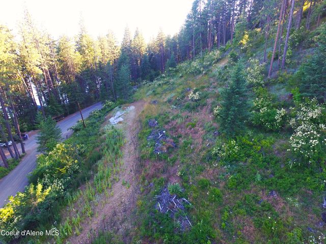 1753 W Valhalla Rd, Coeur D'alene, ID 83814