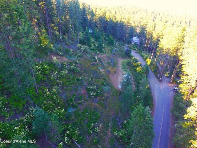 1753 W Valhalla Rd, Coeur D'alene, ID 83814