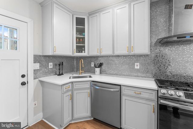 1011 E BIDDLE ST, Baltimore, MD 21202